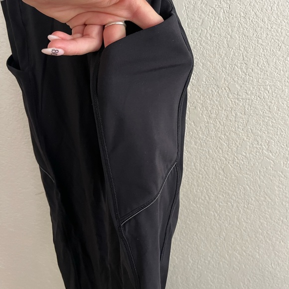 Lululemon black legging with side pockets. Size 4. 7/8 length. 27” inseam. - Picture 2 of 4